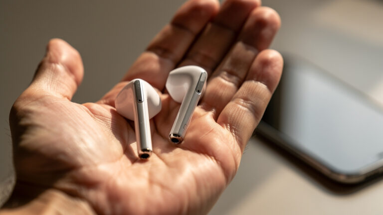 Jak podłączyć słuchawki bezprzewodowe do telefonu?